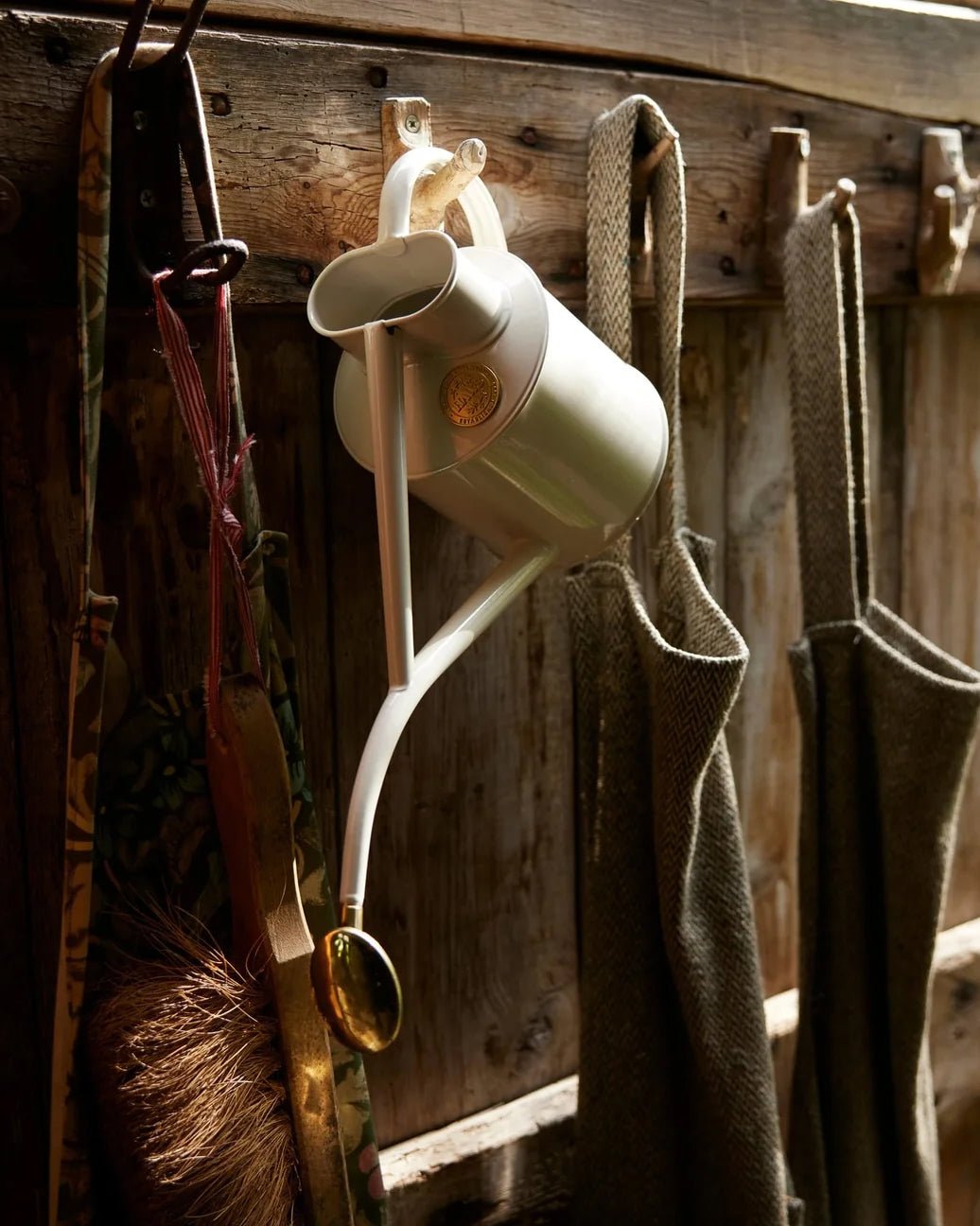 Classic Indoor Watering Can - White Granite - BRIT LOCKER